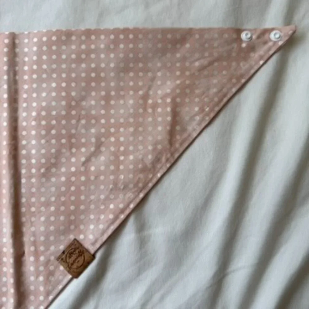 NWT, Canoodle Polka Dot Pattern Dog Bandana, White and Pink, Size L